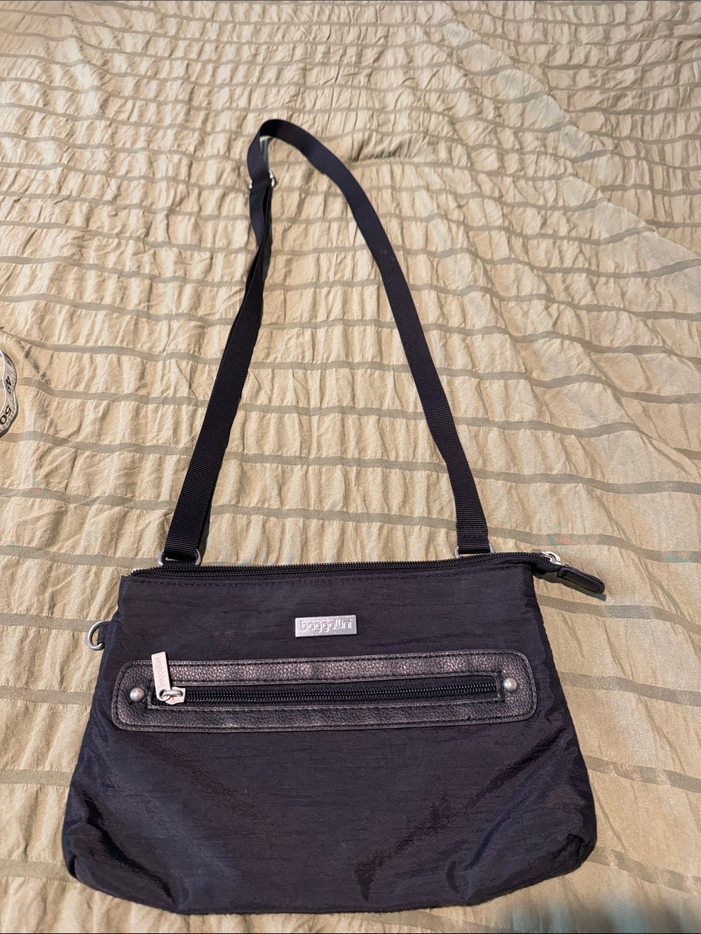 Baggallini crossbody bag